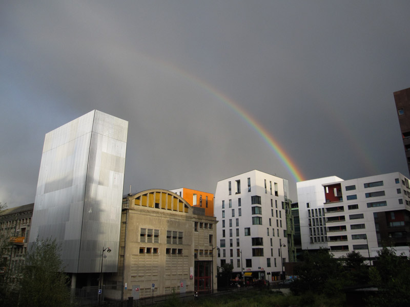 Arc-en-ciel un soir de fin d’été (septembre 2013) au dessus de l’université Paris
Diderot dans le 13e à Paris.