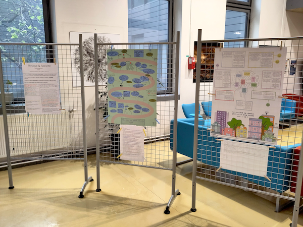 L’expo...